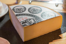 Käse-Spezialitäten aus der Molkerei Gstaad